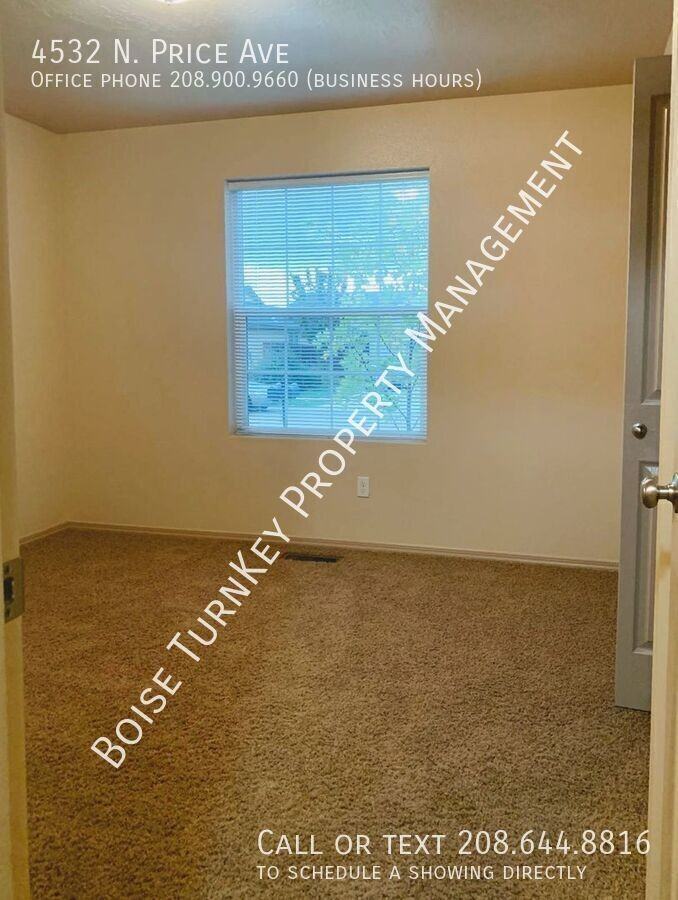 4532 N Price Ave - Photo 7 of 19