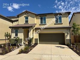 featured image of 2954 E Tierra Dr