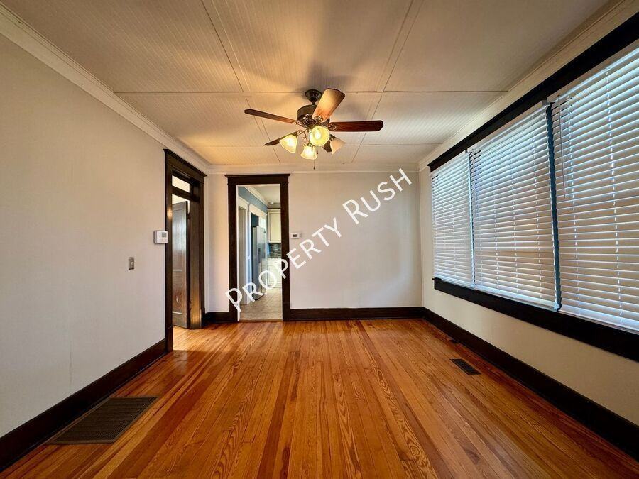 104 E Kent St - Photo 5 of 20