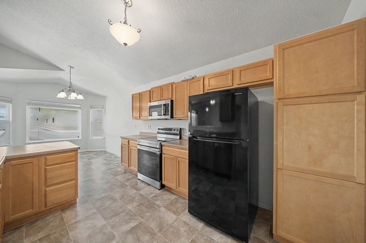 6260 Roundup Butte St - Photo 5 of 15