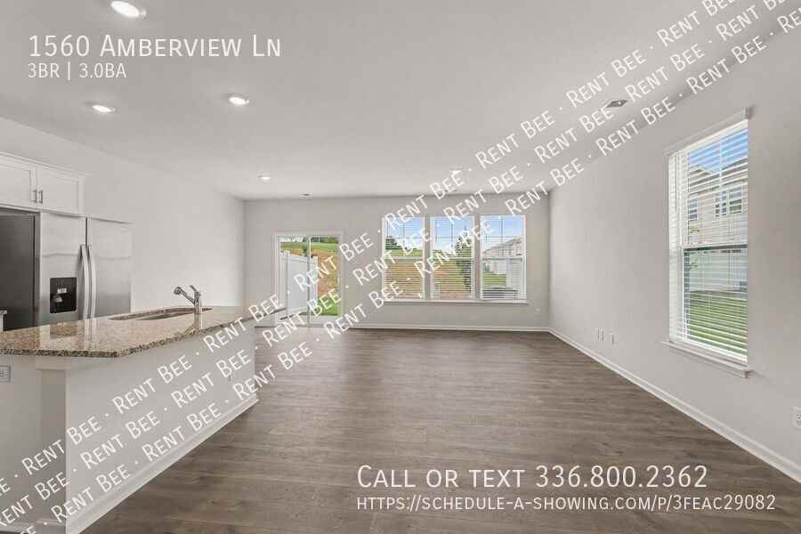 1560 Amberview Ln - Photo 4 of 18