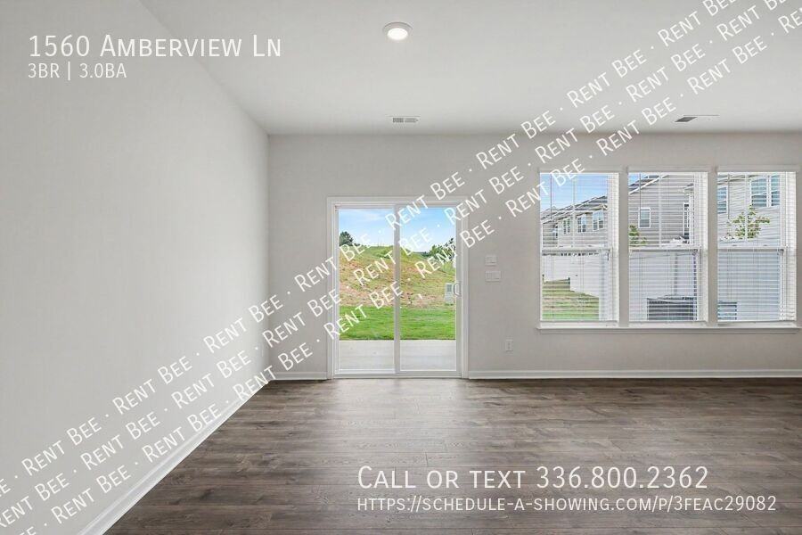 1560 Amberview Ln - Photo 5 of 18