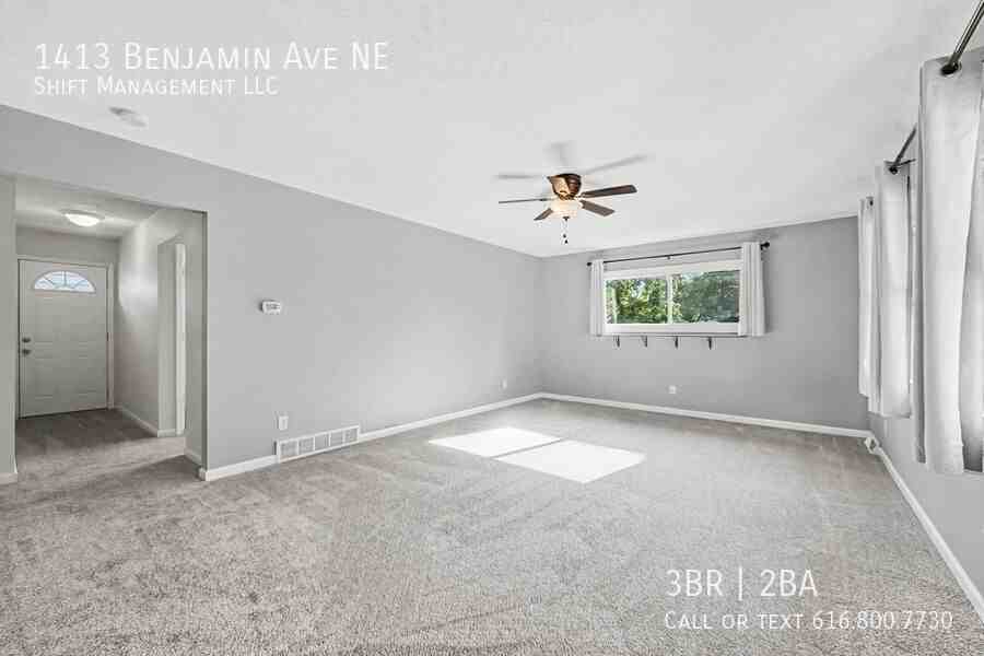 1413 Benjamin Ave Ne - Photo 4 of 16