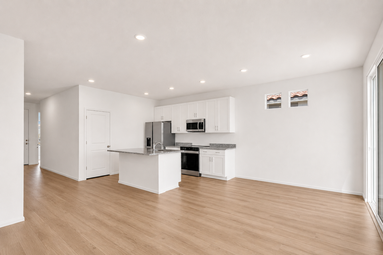18079 W Sand Hills Dr - Photo 4 of 46