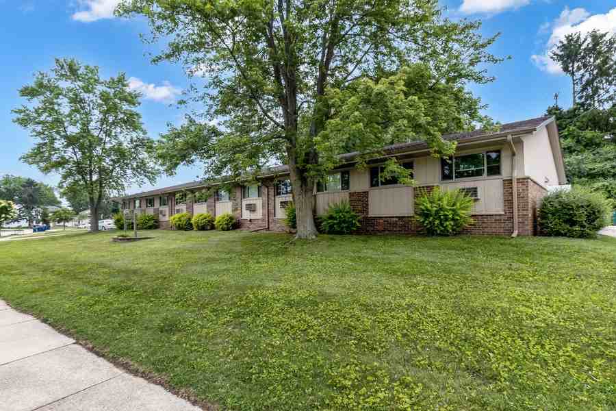 1645 Highland Dr #10