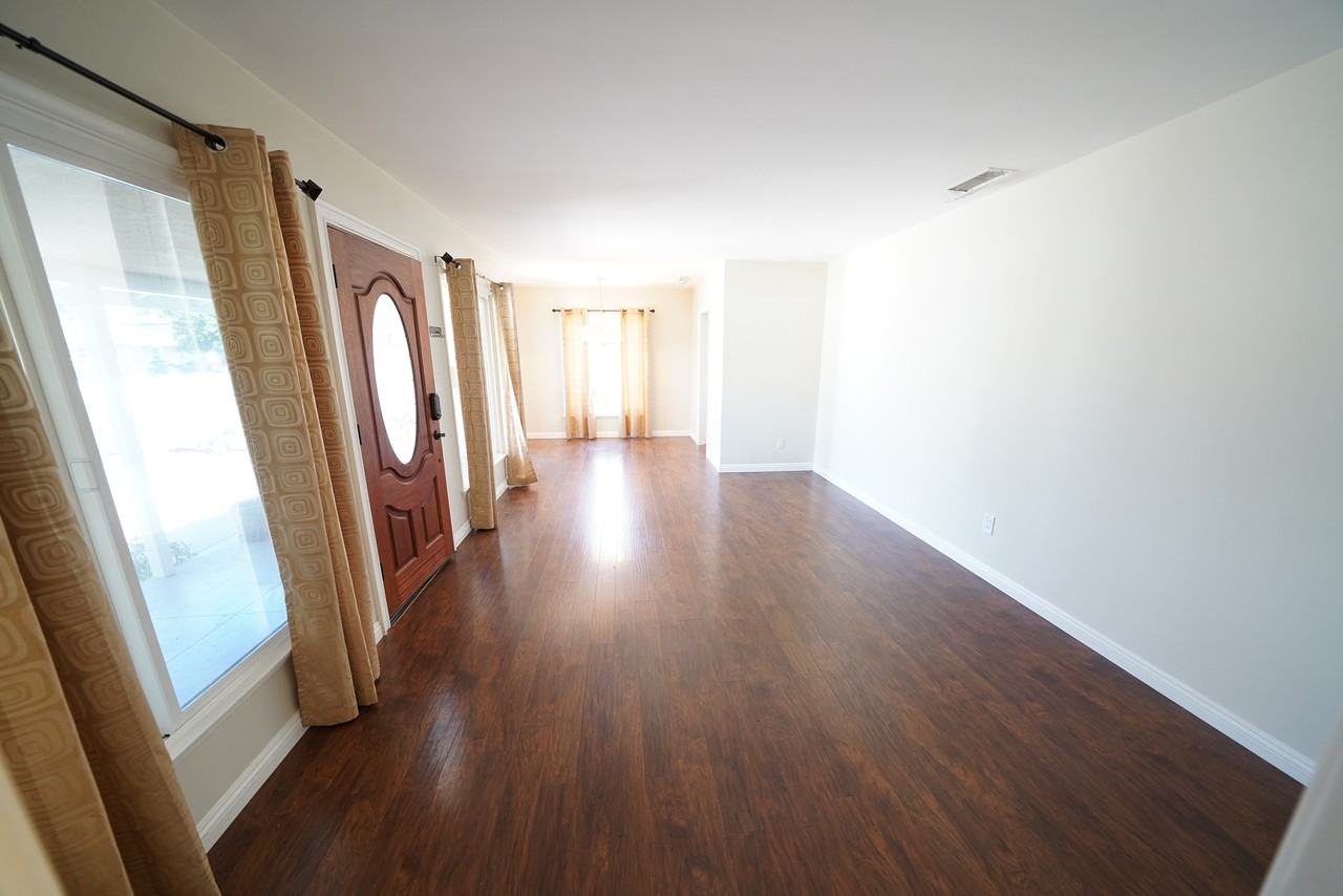 11252 Delano St #1 - Photo 3 of 16