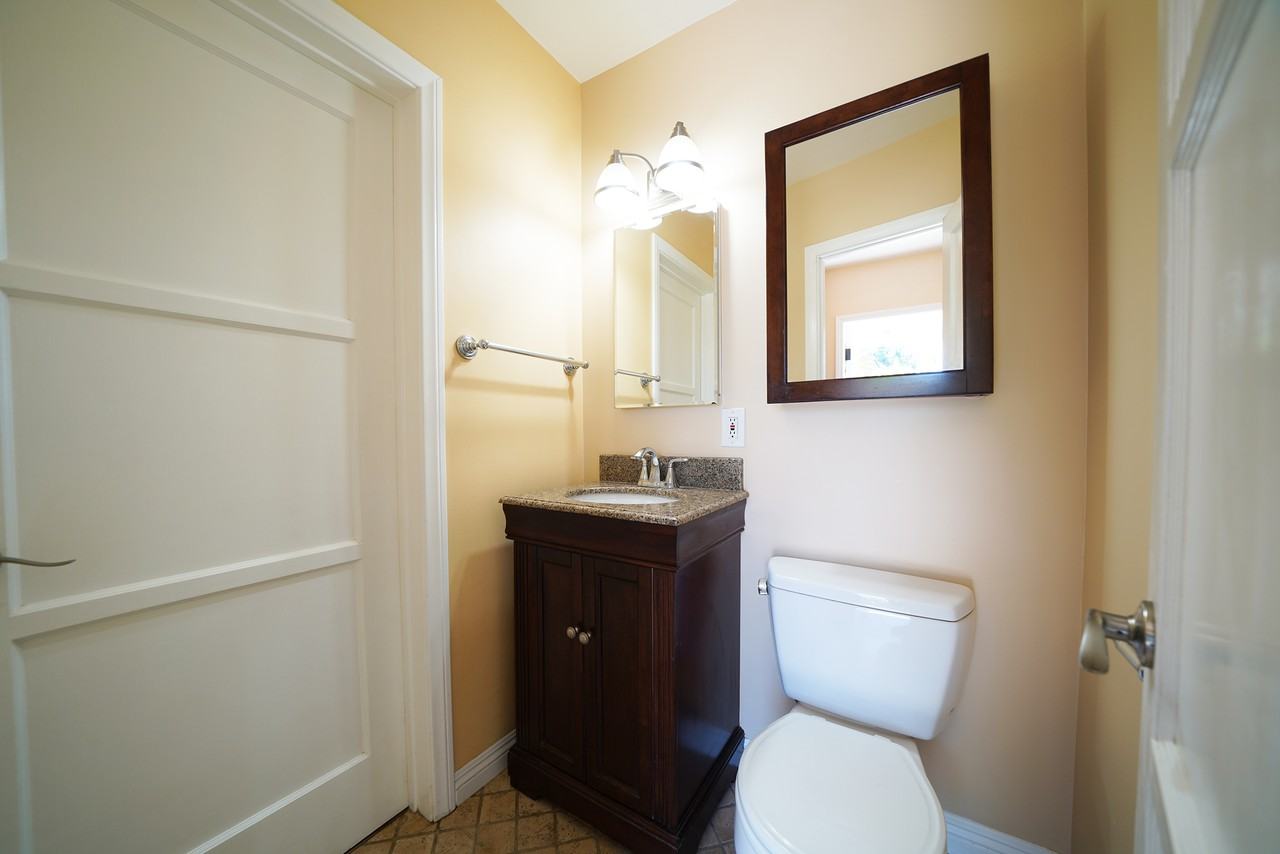 11252 Delano St #1 - Photo 6 of 16