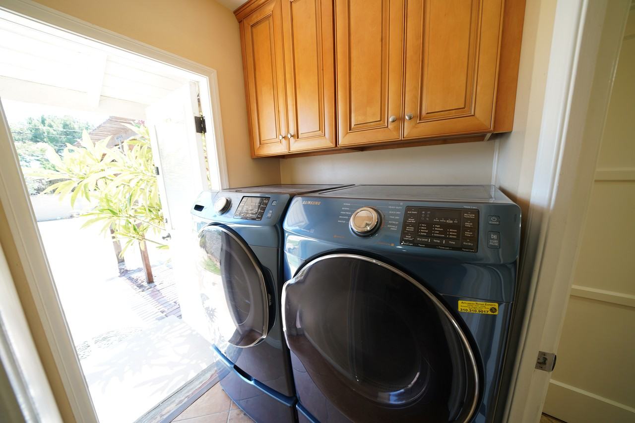 11252 Delano St #1 - Photo 7 of 16