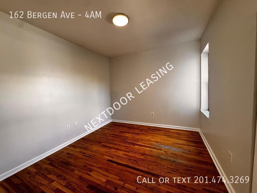 162 Bergen Ave #4AM - Photo 3 of 6