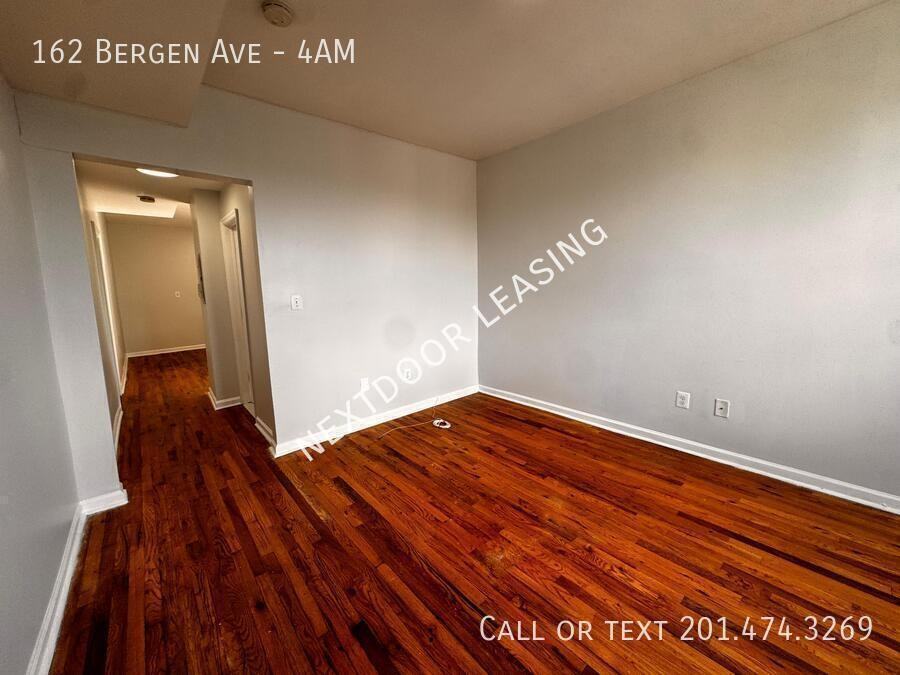 162 Bergen Ave #4AM - Photo 6 of 6