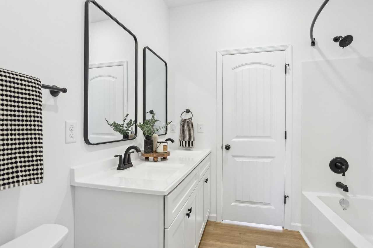1605 Parkview Dr #1605 - Photo 4 of 50