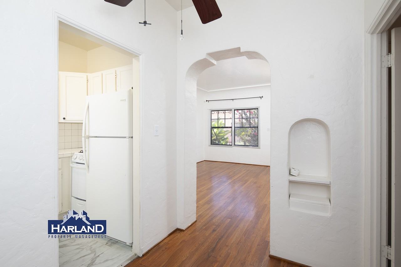 281432 30th St - Photo 2 of 20