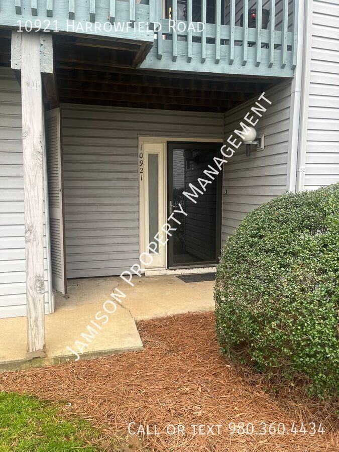 10921 Harrowfield Rd - Photo 4 of 15