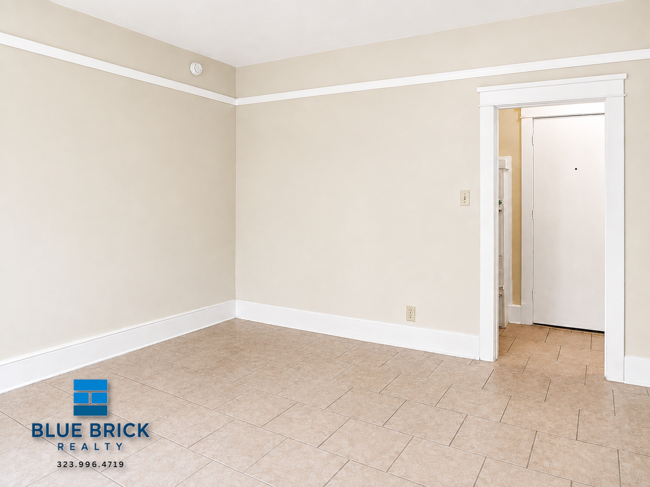 2222 W 15th St #206 - Photo 7 of 12