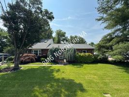 featured image of 8903 Tudor Ln