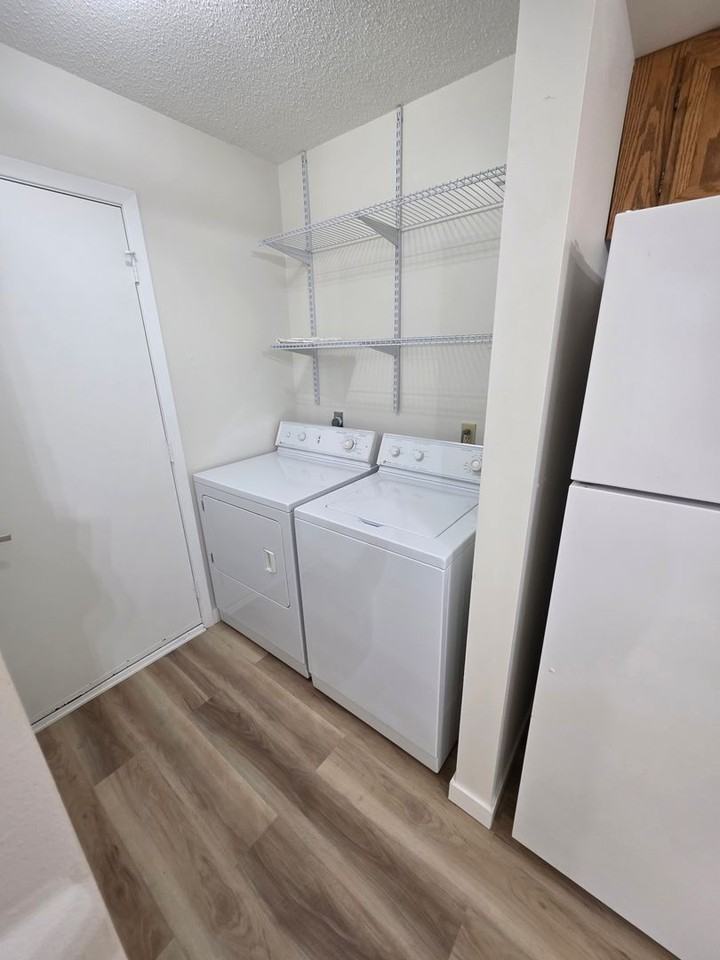916 S 16th St - Photo 3 of 10