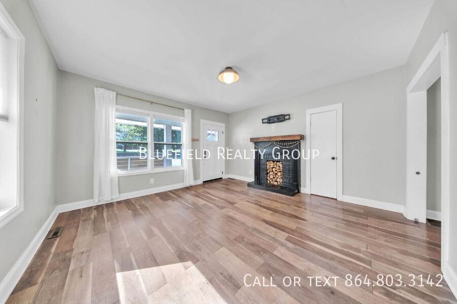 800 Perry Rd - Photo 7 of 30