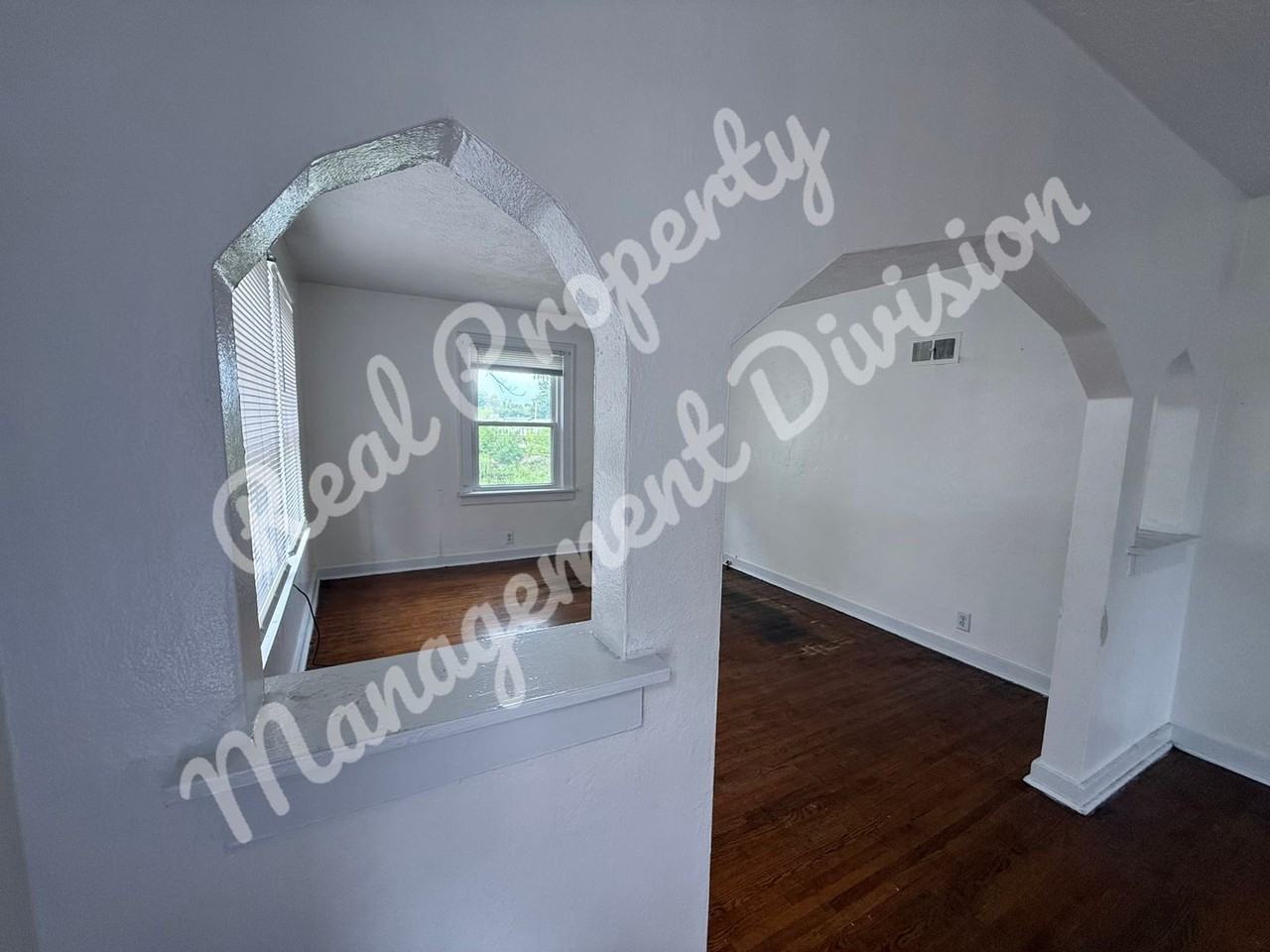 2316 S 6th St #B - Photo 3 of 12