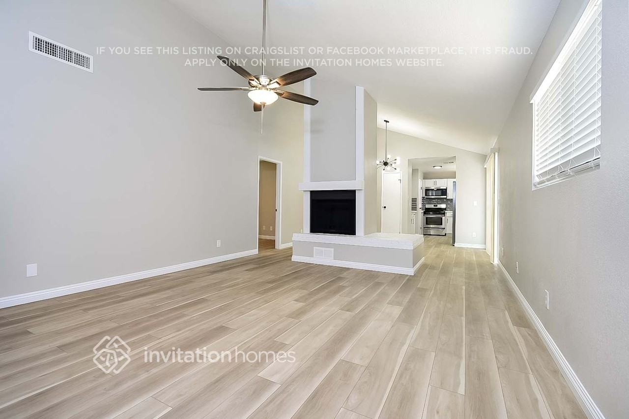 4112 Broadriver Dr - Photo 3 of 16