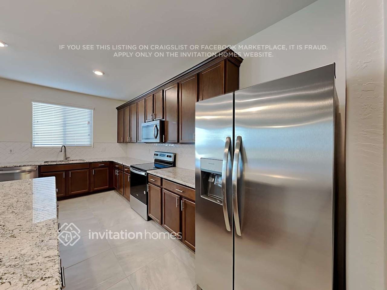 11406 W Edgemont Ave - Photo 5 of 19