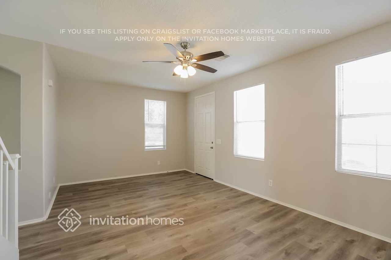 3927 S 53rd Dr - Photo 4 of 16