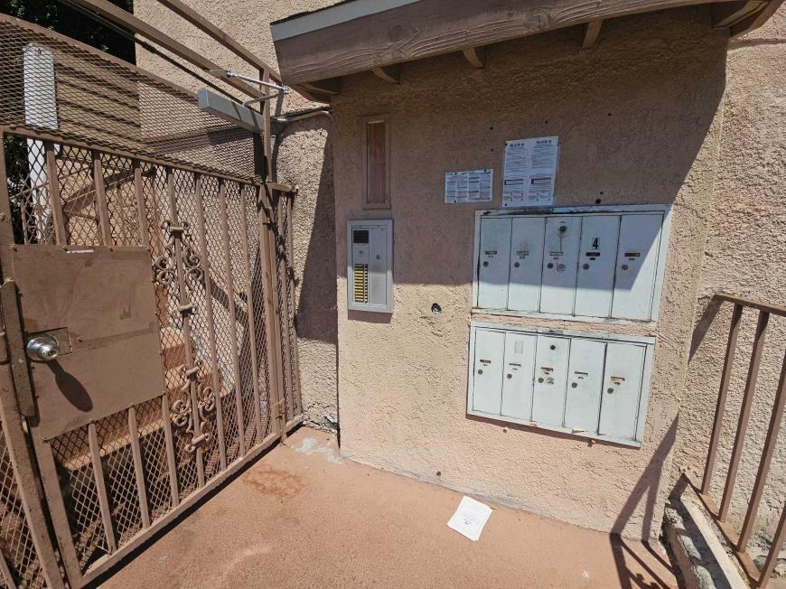 11849 Burbank Blvd - Photo 2 of 10