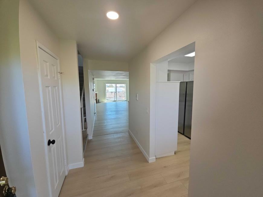 11849 Burbank Blvd - Photo 5 of 10