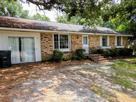 featured image of 908 Valley View St