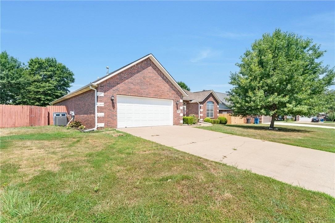 3902 Sw Blackberry St - Photo 2 of 32