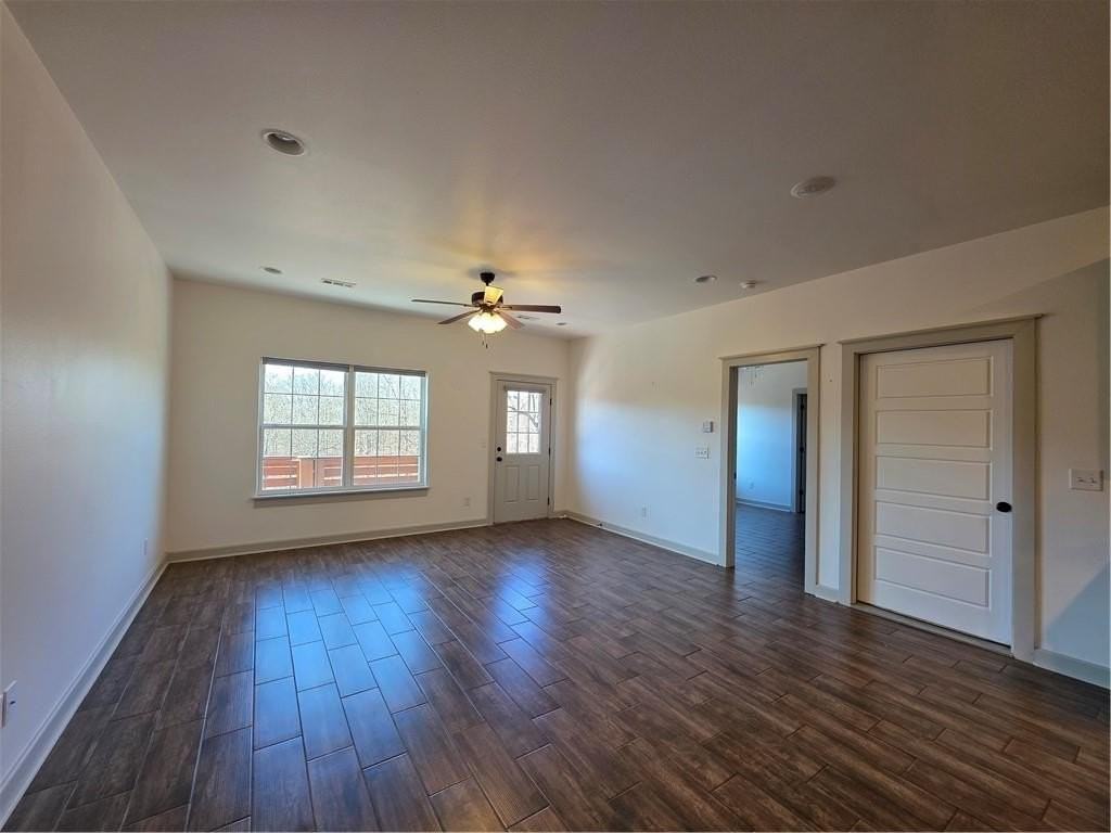 8 Horncastle Dr - Photo 4 of 17
