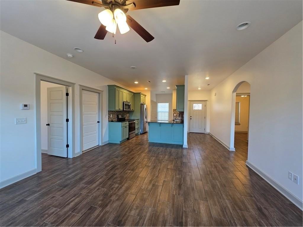 8 Horncastle Dr - Photo 5 of 17
