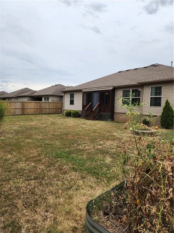 705 Olivia Ln - Photo 4 of 30