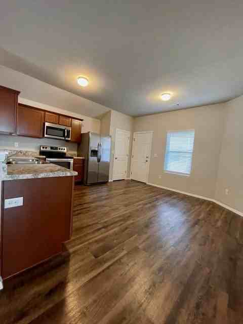 870 S Jaybird Ln - Photo 4 of 15