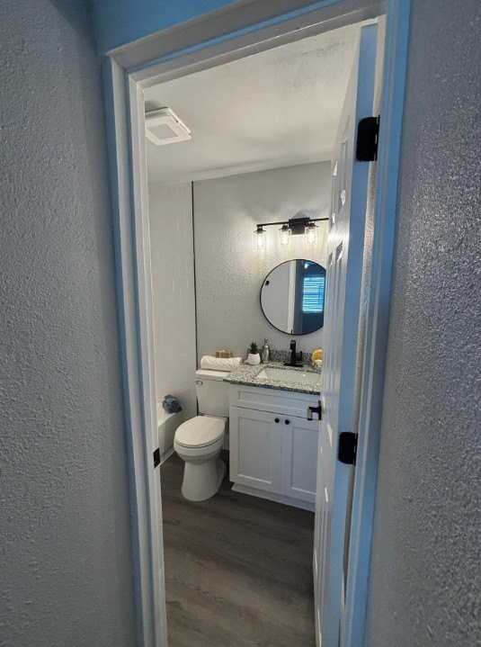 309 1/2 Park St #C - Photo 6 of 9