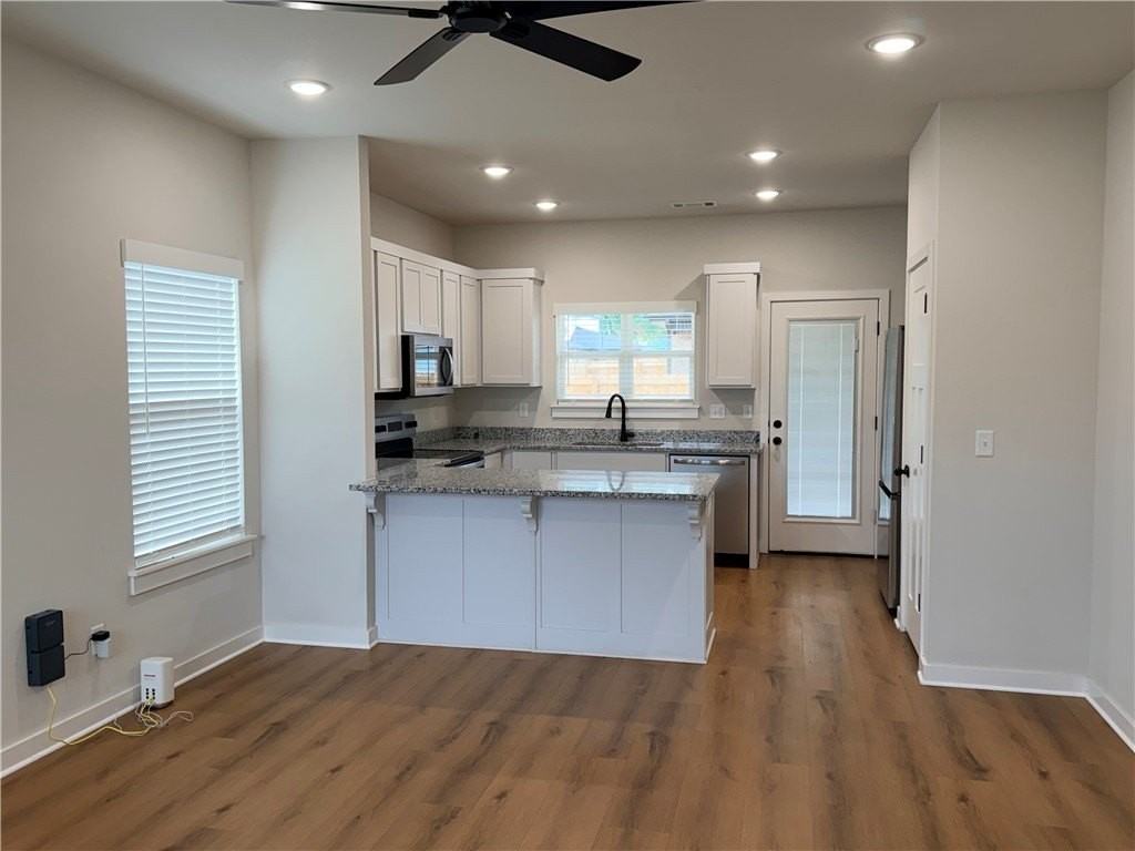 623 Cosmos Street - Photo 2 of 14