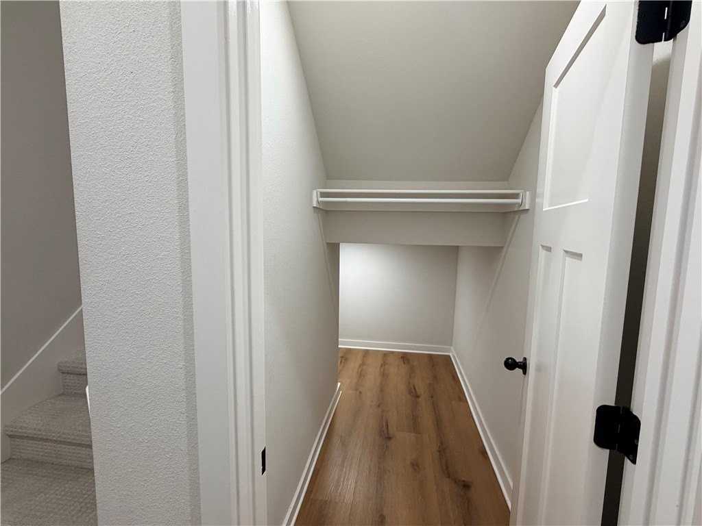 623 Cosmos Street - Photo 4 of 14