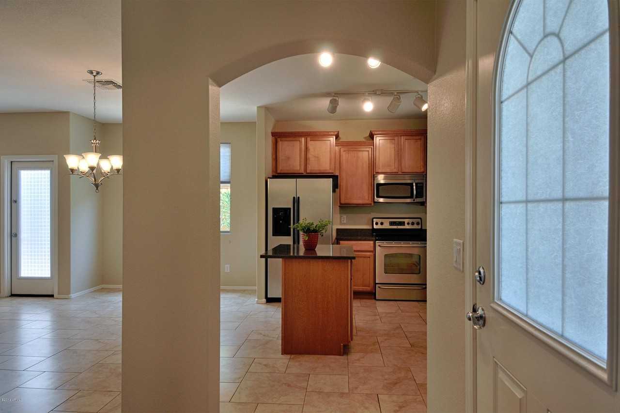 4351 E Selena Dr - Photo 6 of 47