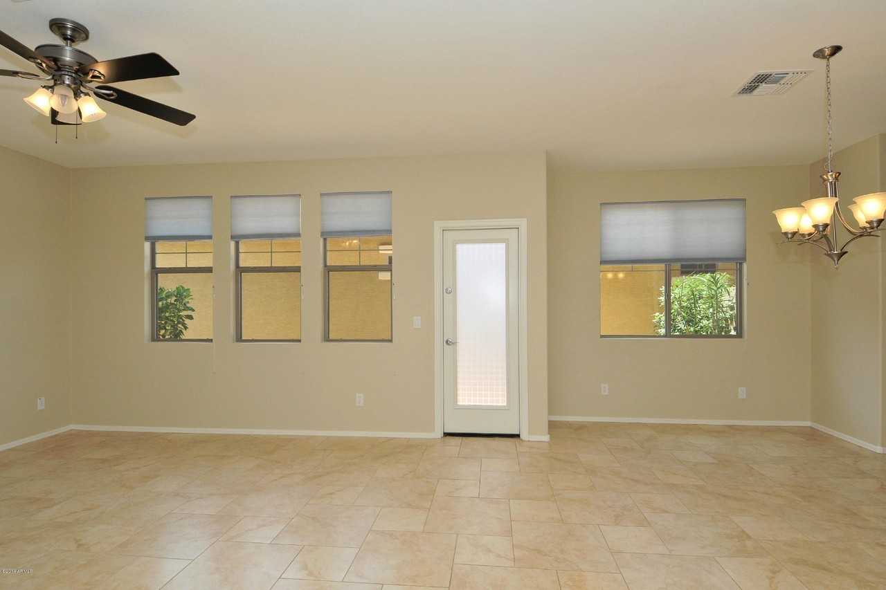 4351 E Selena Dr - Photo 7 of 47