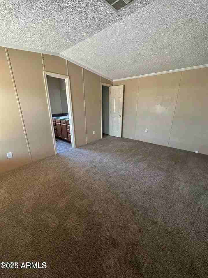 757 N Dapple Dr - Photo 5 of 10