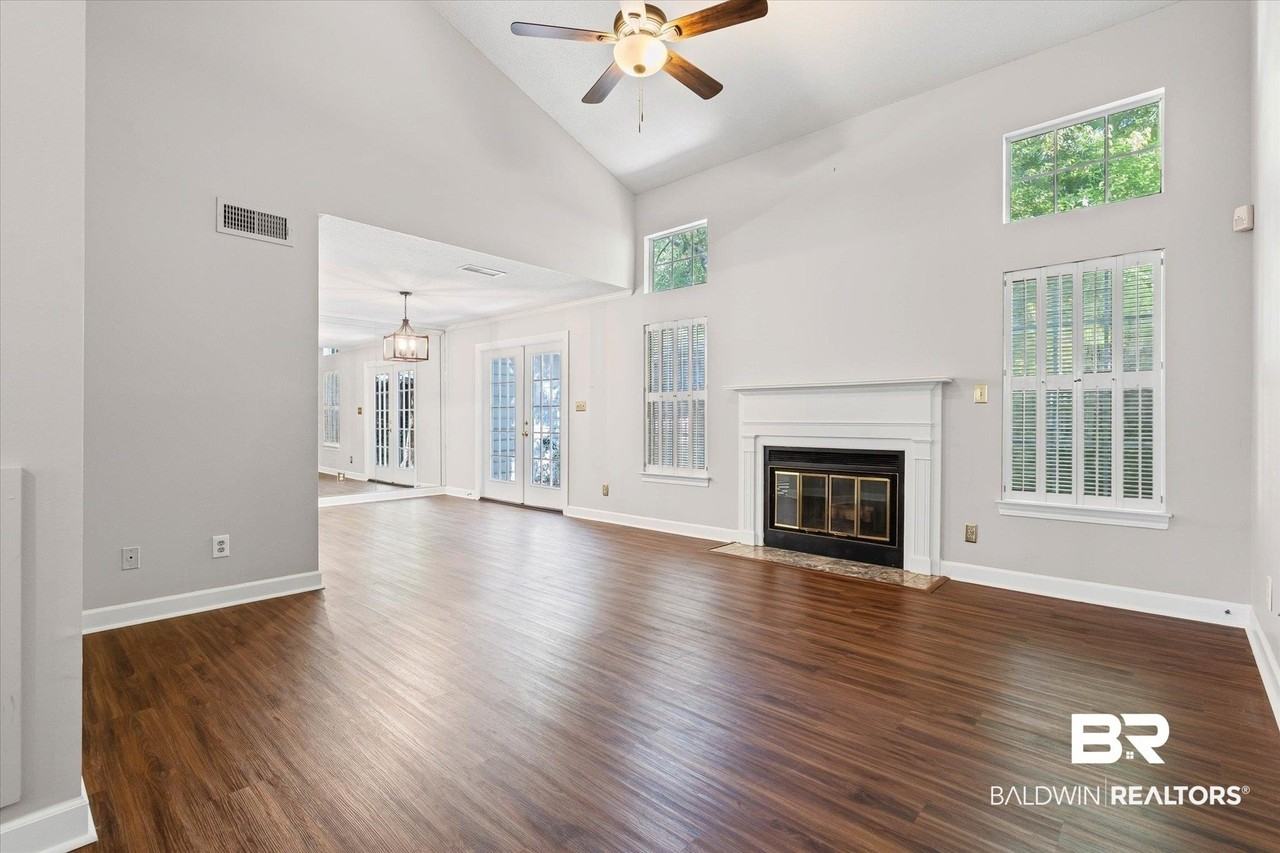 6637 Jackson Sq #B2 - Photo 3 of 20
