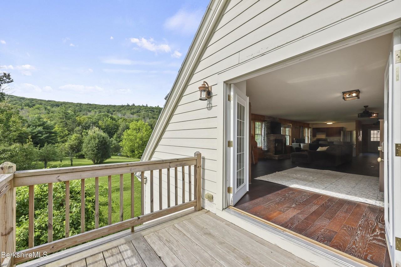 55 Maple Hill Rd - Photo 6 of 36