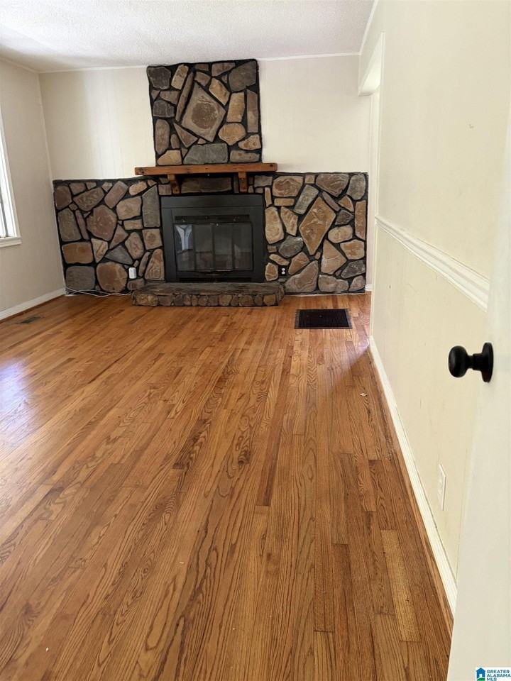 1720 Home Garden Dr - Photo 2 of 13