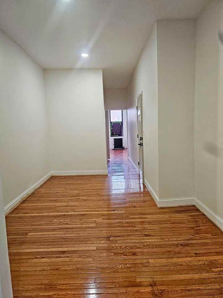 Decatur St #1R - Photo 2 of 7
