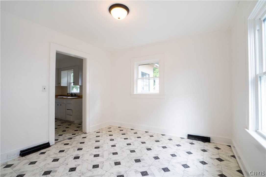 30 W Monroe St #2 - Photo 7 of 36
