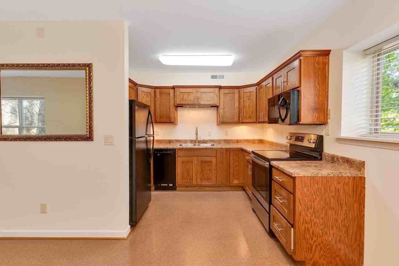 3625 Bennett Rd - Photo 3 of 19