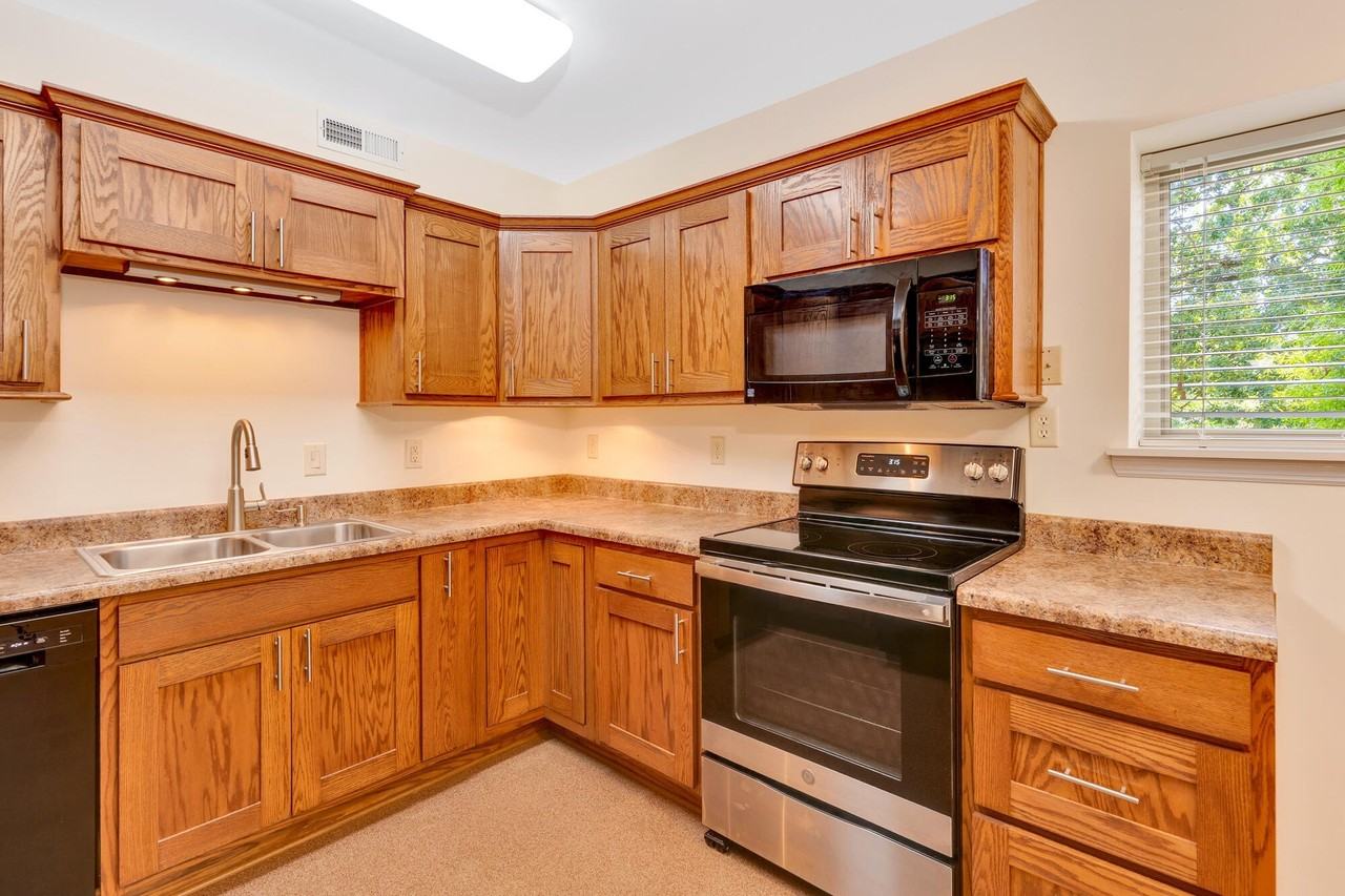 3625 Bennett Rd - Photo 5 of 19