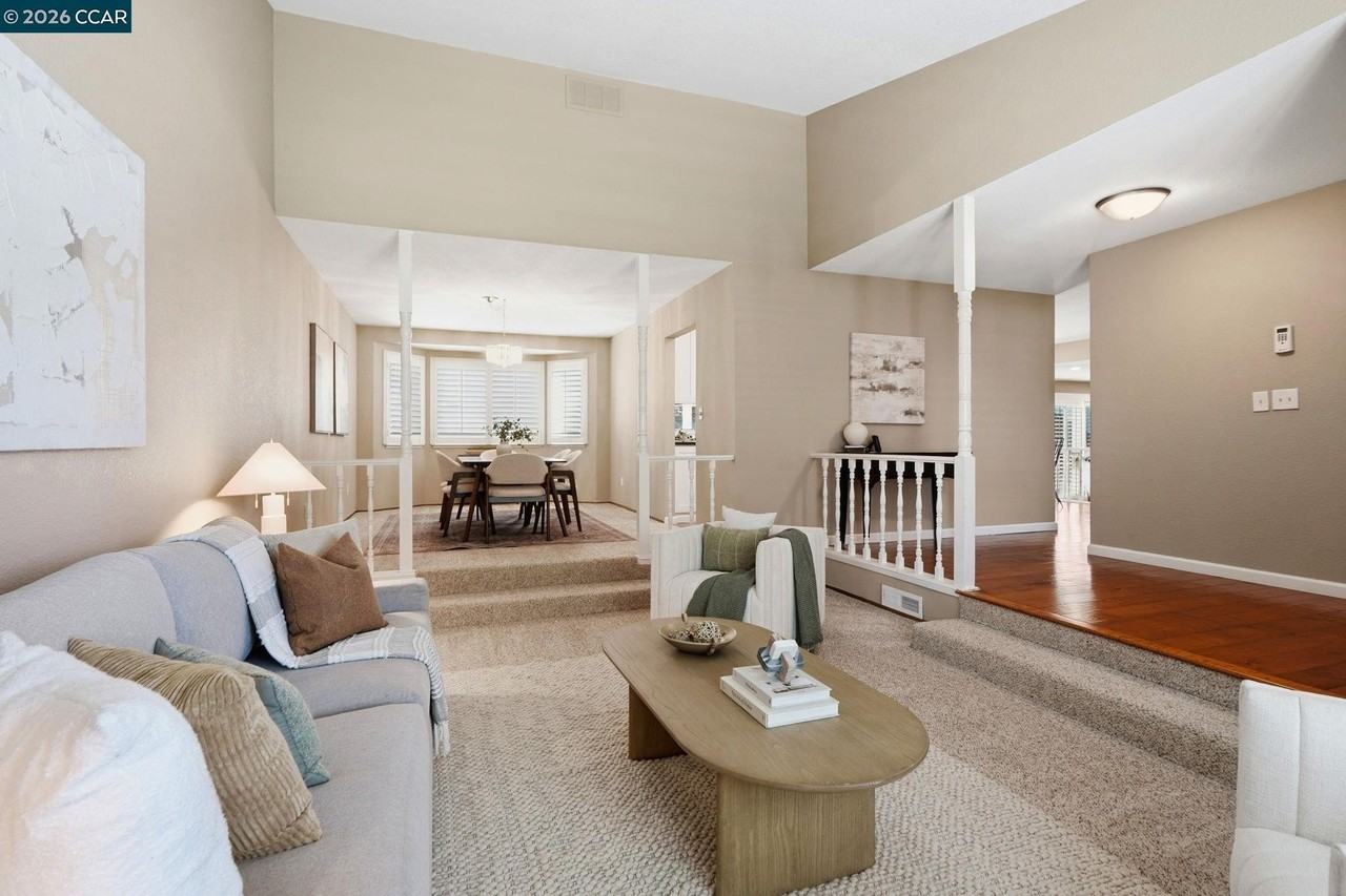 717 Bloching Cir - Photo 6 of 48
