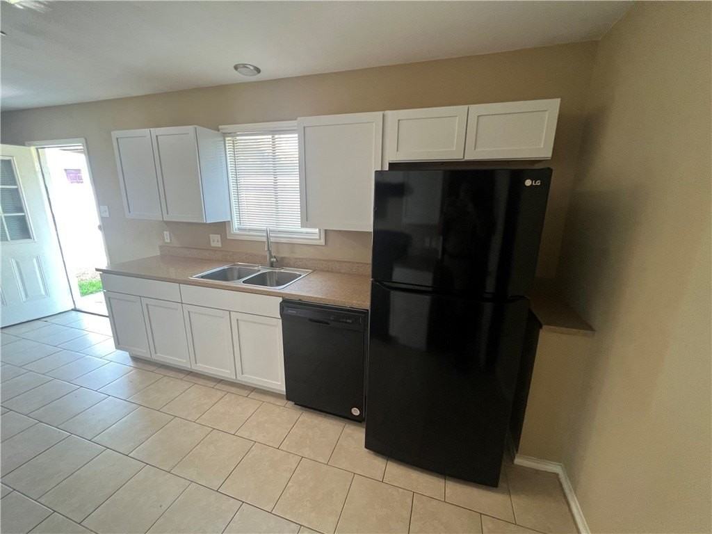 5322 Inverness Dr - Photo 4 of 16