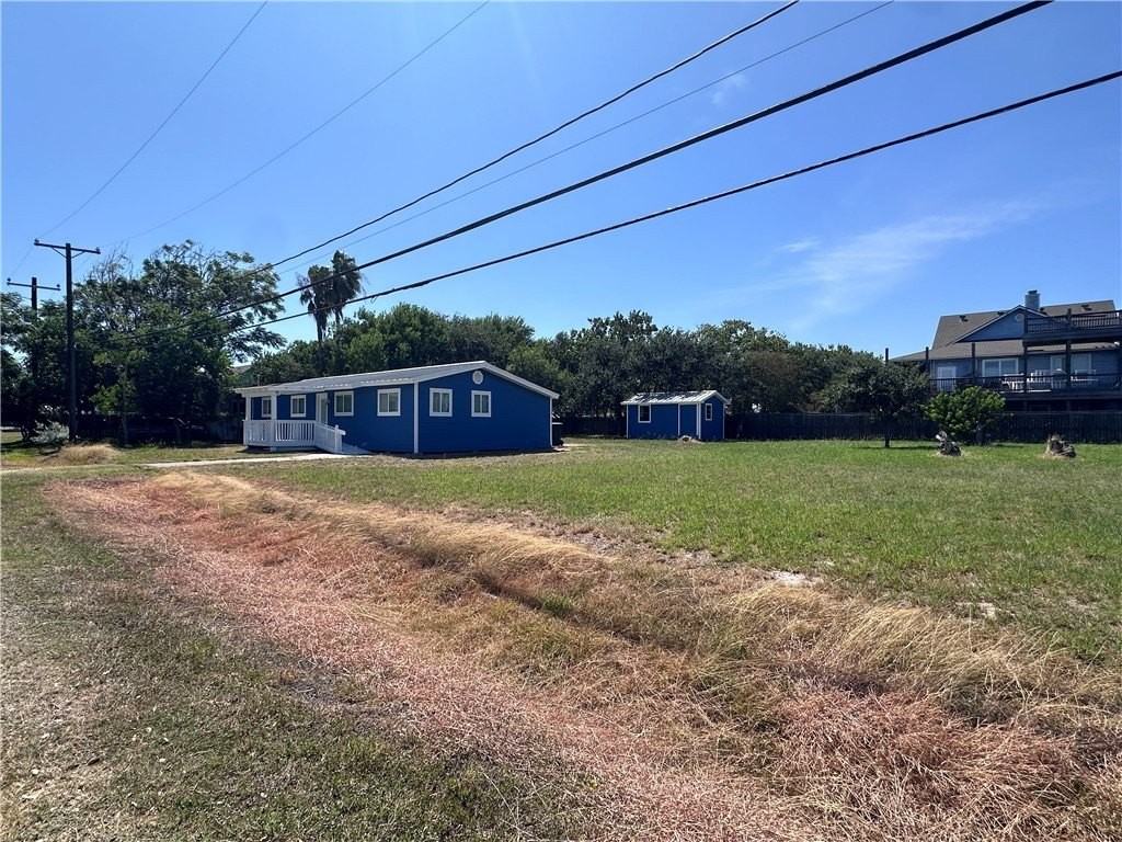 3926 Marlin Dr - Photo 2 of 15
