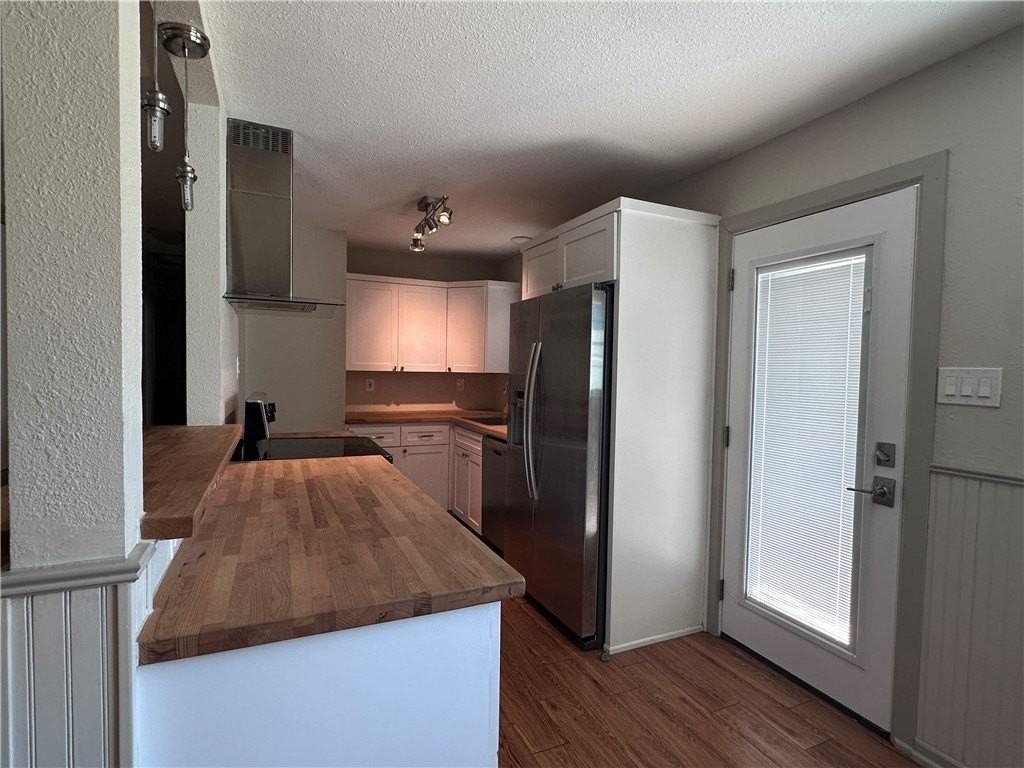 3926 Marlin Dr - Photo 5 of 15